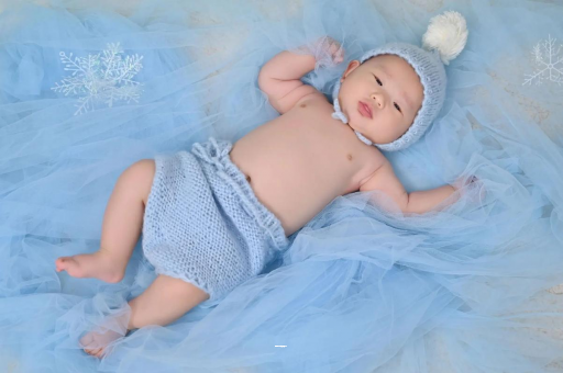 云南宝宝老喊肚子疼还发烧
